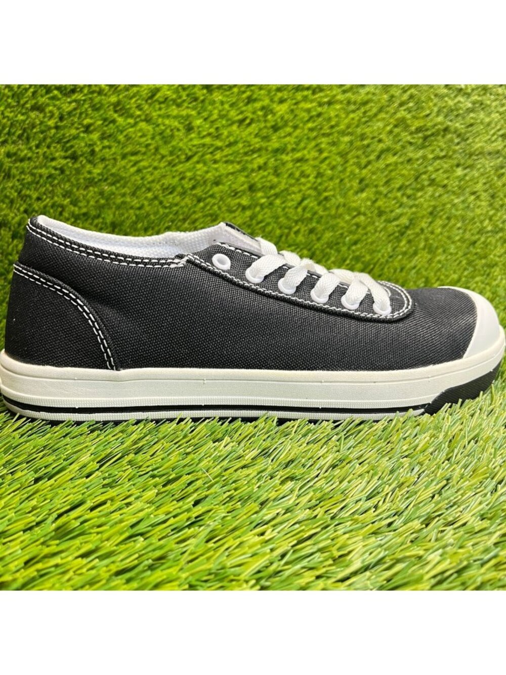 Avenger Blade Low Womens Size 8.5 Black White Aluminum Toe Safety Work Shoes